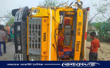 খোকসায় মিনি ট্রাক ও ড্রাম ট্রাকের মুখোমুখি সংঘর্ষে চালক আহত
