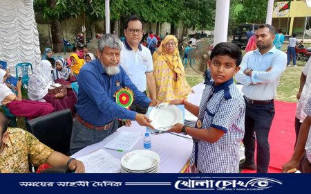 মাগুরায় জেলা পর্যায়ে জাতীয় প্রাথমিক শিক্ষা পদক প্রতিযোগিতায় কৌশিক চক্রবর্তীর সাফল্য