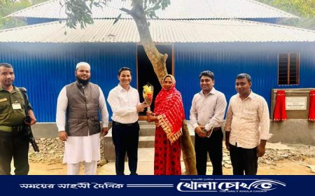 আগুনে পুড়ে নিঃস্ব বিধবা শাহিনুর পেল নতুন ঘর