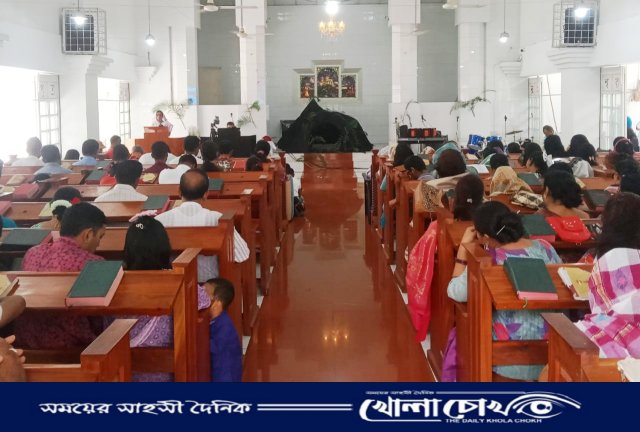ফরিদপুরে পালিত হচ্ছে খ্রিস্টান সম্প্রদায়ের অন্যতম ধর্মীয় উৎসব ইস্টার সানডে 
