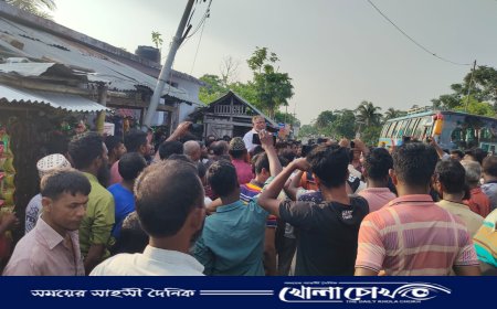 পিরোজপুরের নাজিরপুরে বাসমালিক সমিতির বিরুদ্ধে বিক্ষোভ