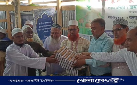 নাজিরপুরে ৩৫টি মাদ্রাসায় বিনামূল্যে ৫ শতাধিক কুরআন শরীফ বিতরণ
