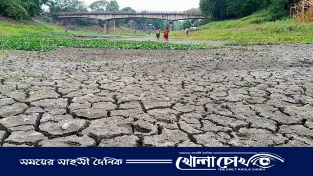 প্রচণ্ড তাপদাহে রাজশাহীর জনজীবন অতিষ্ঠ