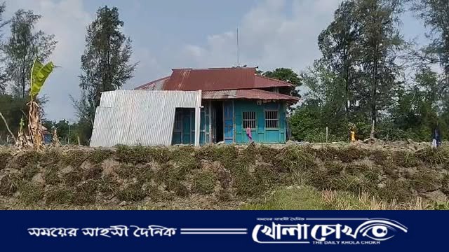 নোয়াখালীতে প্রবাসীর বাড়িতে হামলার অভিযোগ