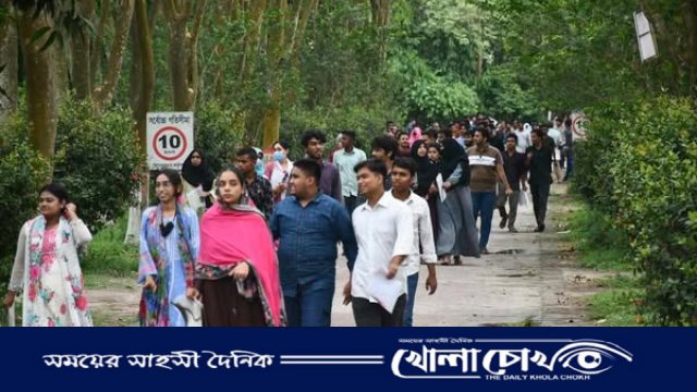 বেরোবি কেন্দ্রে ঢাবি ব্যবসায় শিক্ষা ইউনিটের পুনঃভর্তি পরীক্ষা অনুষ্ঠিত
