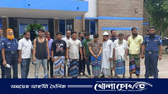 সদরপুরে যৌথবাহিনীর অভিযানে ১৫ জন গ্রেপ্তার