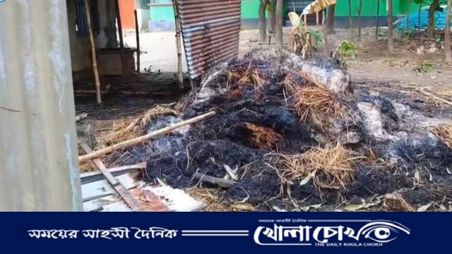ব্রাহ্মণবাড়িয়ায় পুড়িয়ে দেয়া হয়েছে প্রতিপক্ষের ৫০ ঘর, স্বর্ণালংকার ও গরু লুট
