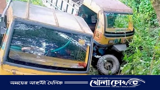 ট্রলি উদ্ধারে গিয়ে নদীতে চাপা পড়ে চালকের মর্মান্তিক মৃত্যু
