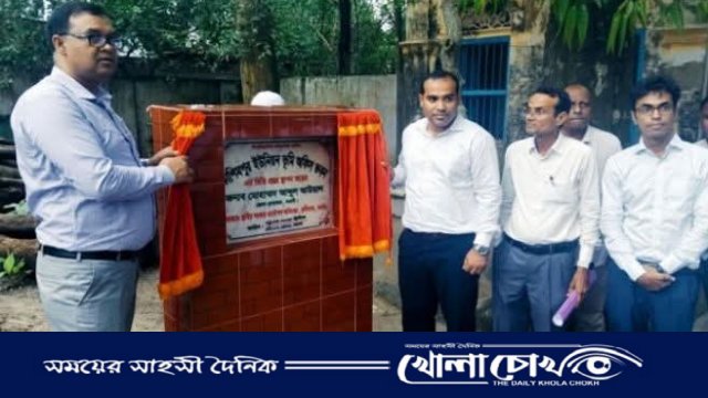 নওগাঁর রাণীনগরে ইউনিয়ন ভূমি অফিসের ভিত্তিপ্রস্তর স্থাপন