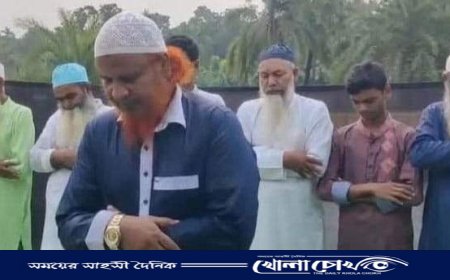 পুঠিয়ায় সৌদি আরবের সঙ্গে মিল রেখে ঈদের নামাজ আদায়