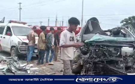 ঢাকা-সিলেট মহাসড়কে ট্রাক-মাইক্রোবাস মুখোমুখি সংঘর্ষ, ঘটনাস্থলে একজন নিহত