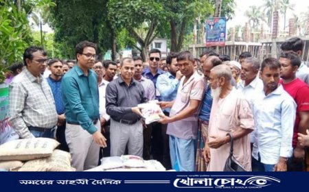 মাগুরার শালিখায় কৃষকদের মাঝে বিনামূল্যে সার ও বীজ বিতরণ