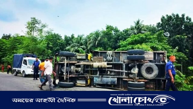 খোকসায় পৃথক সড়ক দুর্ঘটনায় নিহত ১, আহত ১১