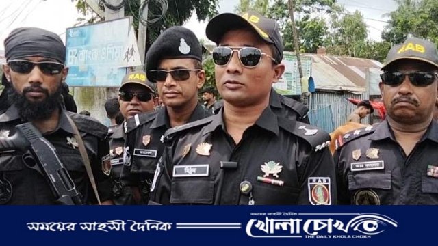 নোয়াখালীতে গরুর হাটে নিরাপত্তা ও জাল টাকার বিরুদ্ধে র্যাবের কঠোর নজরদারি