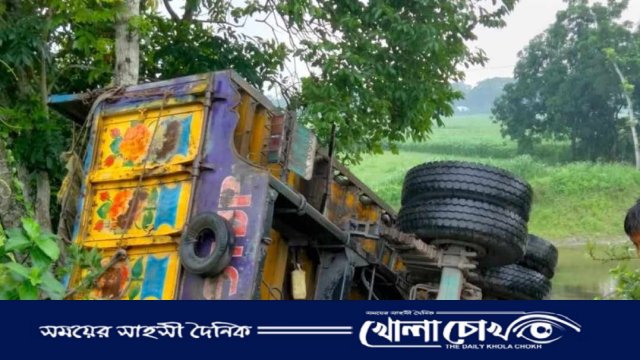 রাজবাড়ীর কালুখালীতে বাস-ট্রাক সংঘর্ষে আহত ২০