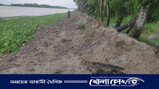 পিরোজপুরে ঝুঁকিপূর্ণ ৫৫ কিমি বেড়িবাঁধ, বর্ষা সামনে রেখে নদীপাড়ে আতঙ্ক