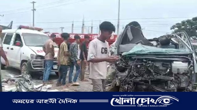 ঢাকা-সিলেট মহাসড়কে ট্রাক-মাইক্রোবাস মুখোমুখি সংঘর্ষ, ঘটনাস্থলে একজন নিহত