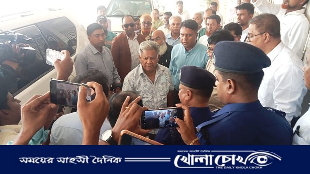 “পদ্মা নদীতে কাটার মেশিন নয়, ফেরিঘাট চাই” — শিমুলিয়ায় ড. শাখাওয়াত হোসেন