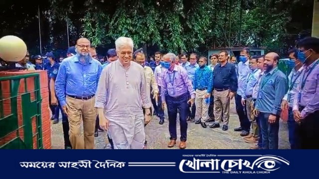 কেপিএম পরিদর্শনে শিল্প উপদেষ্টা আদিলুর রহমান খান