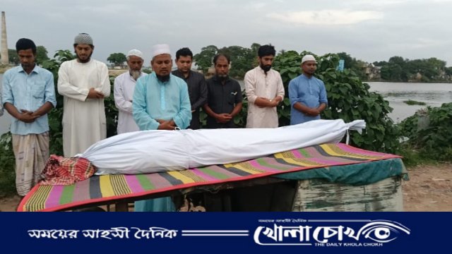 ব্রাহ্মণবাড়িয়ায় বাতিঘরের ব্যতিক্রমী মানবতা: ৪ বছরে ২০০ বেওয়ারিশ লাশ দাফন