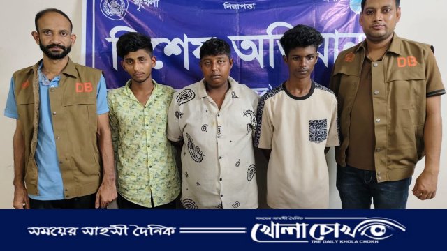 আশুলিয়ায় ডিবির অভিযানে ১০০ পিস ইয়াবাসহ তিন মাদক ব্যবসায়ী গ্রেফতার