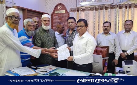 শহীদ জান শরীফ মিঠু স্কয়ার নামকরণের দাবিতে জেলা প্রশাসক বরাবর স্মারকলিপি প্রদান