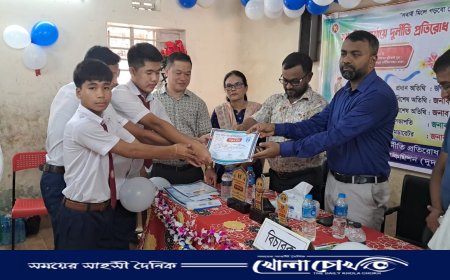 যুক্তির লড়াইয়ে দুর্নীতিকে হারালো শিক্ষার্থীরা, জমজমাট বিতর্ক ফাইনাল দেখলো রুমা