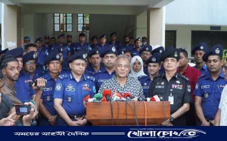 জাতীয় নির্বাচন ঘিরে দেশজুড়ে অবৈধ অস্ত্র উদ্ধারে জোর তৎপরতা — স্বরাষ্ট্র উপদেষ্টা