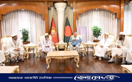 প্রধান উপদেষ্টার সঙ্গে হেফাজত নেতাদের গুরুত্বপূর্ণ বৈঠক