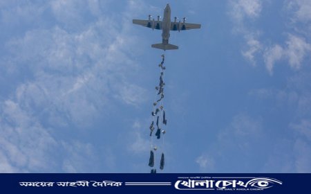 "আমরা কুকুর নই": বিমান থেকে ফেলা ত্রাণে ক্ষুব্ধ ও অপমানিত গাজাবাসী