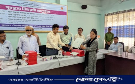 বান্দরবানে সরকারি প্রণোদনায় এসএসসি ও এইচএসসিতে জিপিএ-৫ প্রাপ্তদের সম্মাননা প্রদান