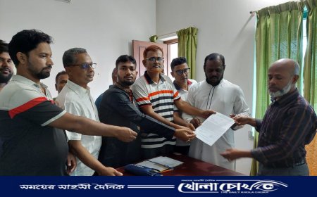 ফরিদপুরে পল্লী বিদ্যুৎ ঠিকাদারদের মানববন্ধন ও স্মারকলিপি
