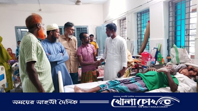 বিএনপি নেতার আক্কেলপুর উপজেলা স্বাস্থ্য কমপ্লেক্স পরিদর্শন
