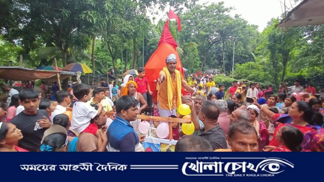 মাগুরার নহাটা শ্মশান কালী বাড়িতে জগন্নাথ দেবের উল্টো রথযাত্রা ও বর্ণাঢ্য শোভাযাত্রা অনুষ্ঠিত