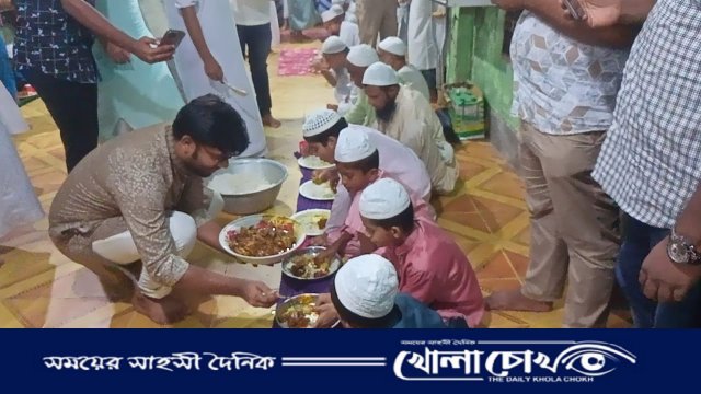 মাগুরার শালিখায় তিন শতাধিক এতিমকে খাওয়ালেন যুবদল নেতা রবিউল ইসলাম নয়ন