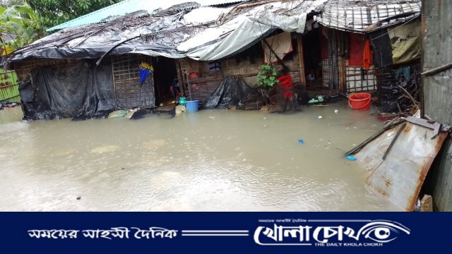 টানা বর্ষণে টেকনাফে অর্ধশতাধিক গ্রাম প্লাবিত, পানিবন্দি দুই হাজারের বেশি পরিবার