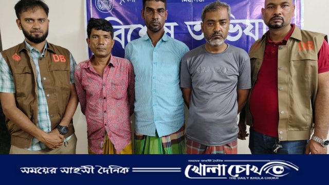 আশুলিয়ায় ১০ গ্রাম হেরোইনসহ তিন মাদক ব্যবসায়ী গ্রেফতার