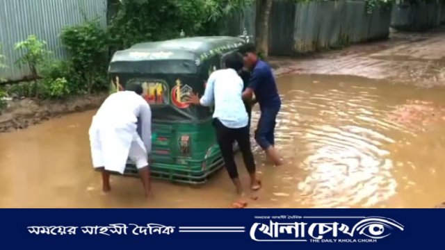 টানা ১৯ ঘণ্টার বৃষ্টি, জলাবদ্ধতায় অচল বিজয়নগর