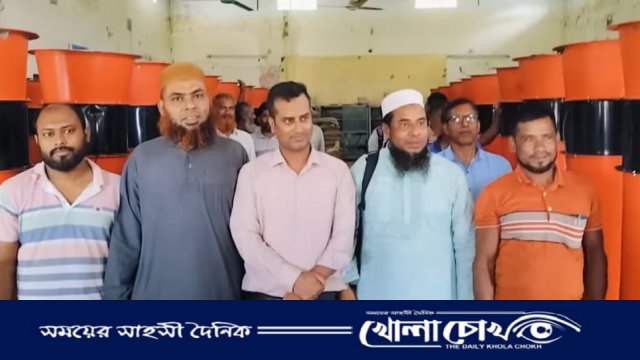 মহম্মদপুরে পেঁয়াজ সংরক্ষণে কৃষকদের মাঝে এয়ার-ফ্লো মেশিন বিতরণ