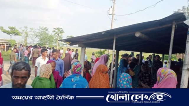 নওগাঁর রাণীনগরে মসজিদে ঝুলন্ত অবস্থায় হিফজ বিভাগের ছাত্রের মরদেহ উদ্ধার