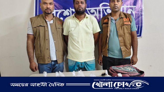 আশুলিয়ায় সাড়ে ৭ লিটার দেশীয় মদসহ যুবক গ্রেফতার