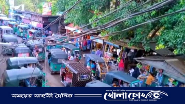 সংকীর্ণ ব্রিজ ও অবৈধ স্থাপনায় সিংগারবিল বাজারের নাকাল জনজীবন