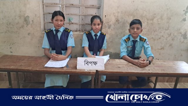 রুমায় দুর্নীতি বিরোধী বিতর্কে যুক্তির লড়াইয়ে শিক্ষার্থীরা