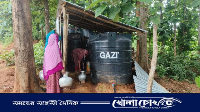 টিএন্ডটি পাড়ায় বিশুদ্ধ পানি পৌঁছাতেই হাঁসি ফুটল গ্রামবাসীর