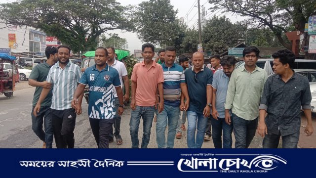 মধুখালীতে স্বেচ্ছাসেবক দলের হরতাল বিরোধী মিছিল