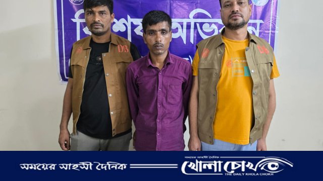 সাভারে ডিবি পুলিশের জালে মাদক ব্যবসায়ী