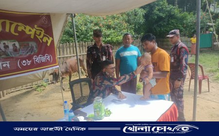 থানচির দুর্গম নাইক্ষ্যংপাড়ায় বিজিবির বিনামূল্যে স্বাস্থ্য সেবা