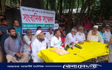 সদরপুরে জমি দখল ও স্থাপনা নির্মাণের অভিযোগে সাবেক মেম্বারের সংবাদ সম্মেলন