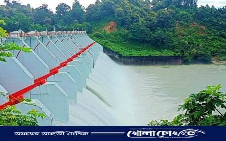 রাঙ্গামাটির কাপ্তাই বাঁধের ১৬টি স্পিলওয়ে খুলে দেওয়া হয়েছে