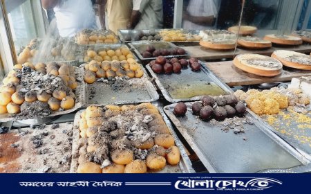 রাণীনগরে মিষ্টান্ন ভান্ডারে দুর্বৃত্তদের তাণ্ডব